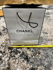 Sac cadeau Chanel classique en